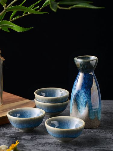 器韵东瀛 日式古风酒具套装中的白酒美学
